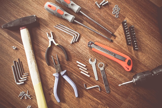 Why Trying To Fix Your Garage Door Yourself Can Prove To Be Disastrous